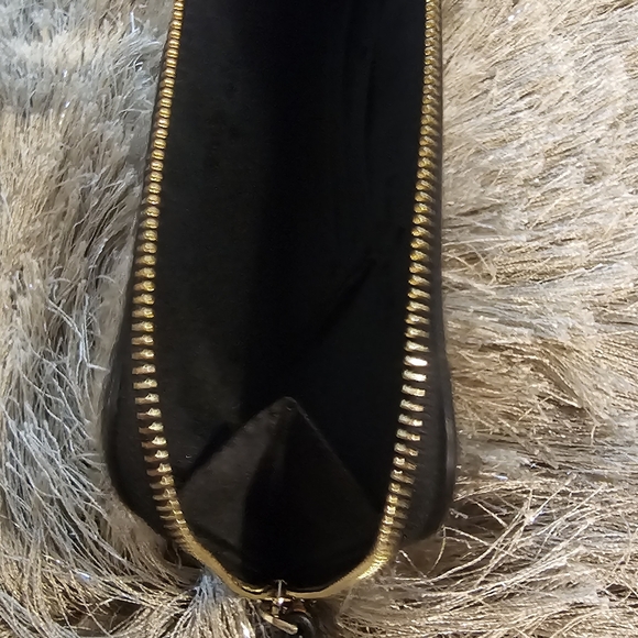 Kate Spade Lucy  Medium L-Zip Wristlet in Leopard Print - Picture 6 of 7